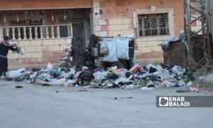 Waste accumulates near residential areas in Deir Ezzor countryside - May 30, 2025 (Enab Baladi/Obadah al-Sheikh)